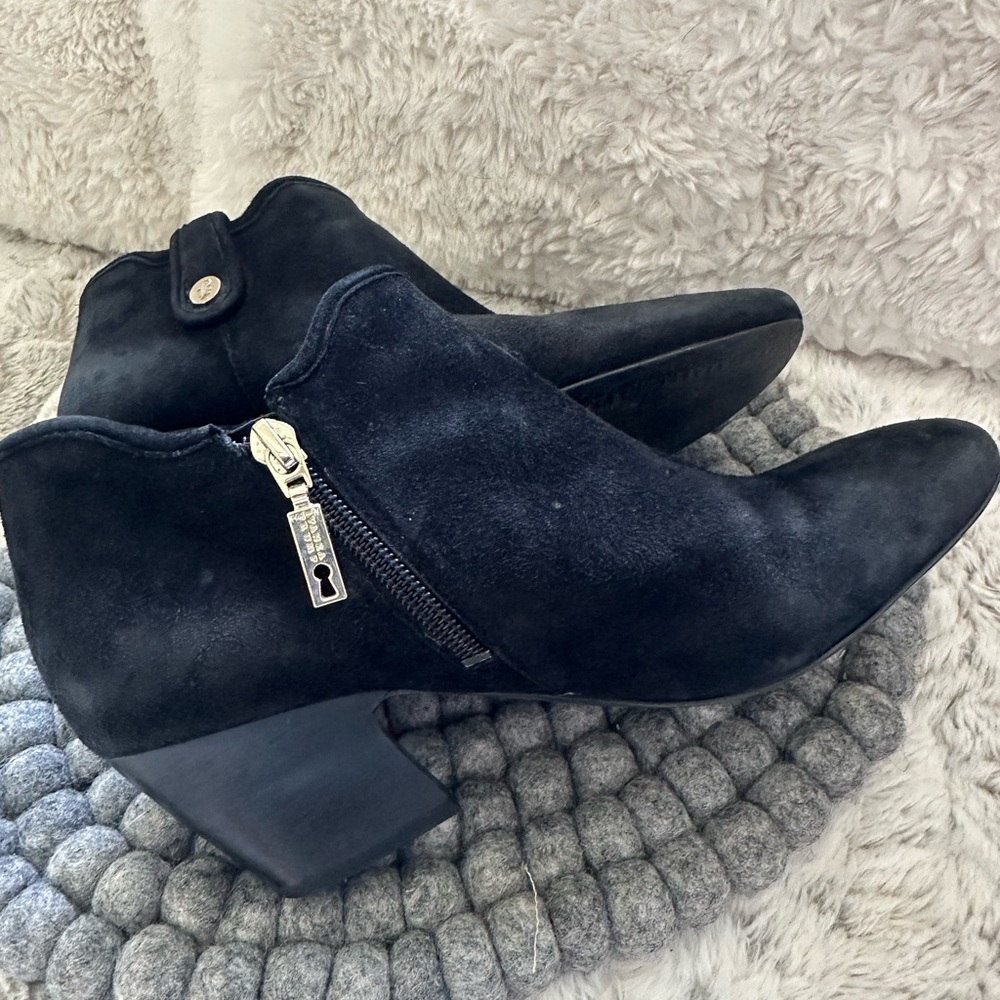 Sleek Black Ankle Booties with Side Zipper